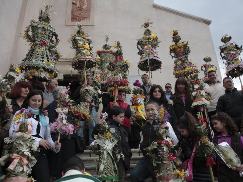 Pupazze di Bova 2 - A Bova si rinnova la tradizionale processione delle Persephoni (FOTO) - 3 Pupazze di Bova 2 - Meraviglie di Calabria - 2