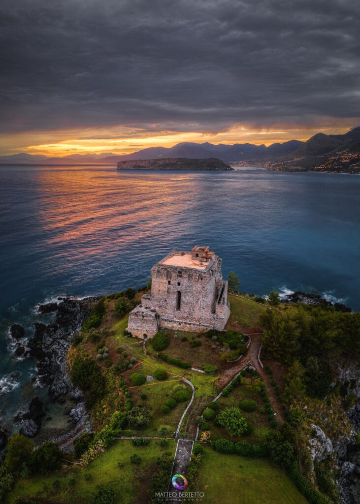 Torre - Bandiera blu alla spettacolare spiaggia Arcomagno di San Nicola Arcella - 15 Torre - Meraviglie di Calabria - 14
