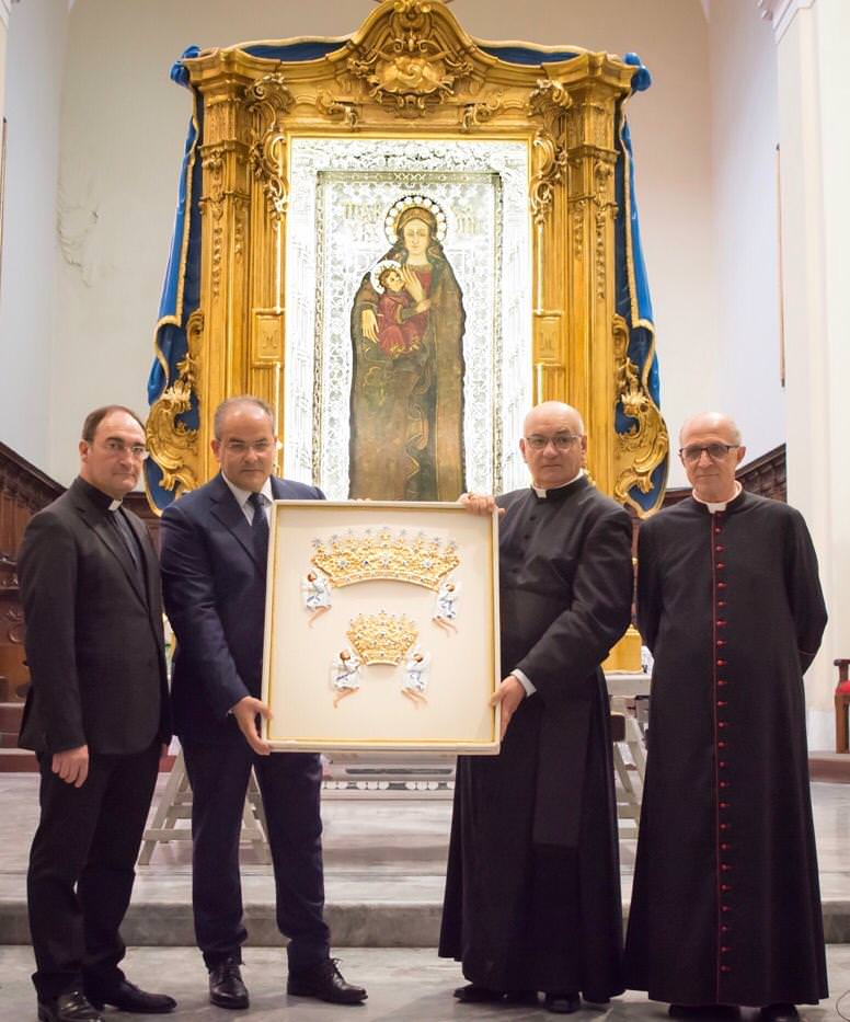 WhatsApp Image 2023 05 15 at 09.02.44 1 - Affidato promotore del gemellaggio tra Capocolonna e Czestochowa - 6 Il maestro orafo Michele Affidato, promotore del gemellaggio tra