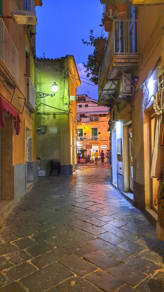 145353303 3690294917692655 8881876427287994199 n - Al via dal 26 giugno il 'Tropea Film Festival' dedicato a Massimo Troisi - 9 145353303 3690294917692655 8881876427287994199 n - Meraviglie di Calabria - 8