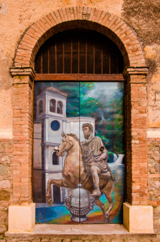 3 2 - A S. Benedetto Ullano, le porte narrano di gesta e fieri guerrieri albanesi - 3 3 2 - Meraviglie di Calabria - 2