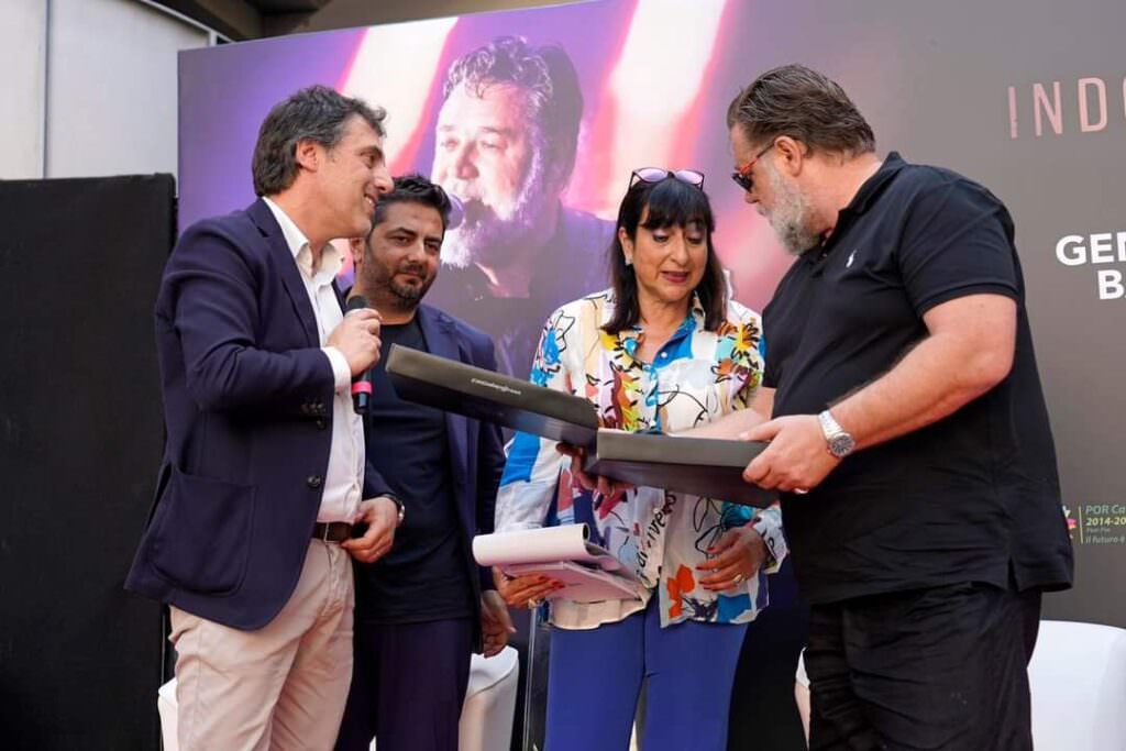 WhatsApp Image 2023 06 20 at 08.11.53 1 - Russell Crowe ammaliato dalla Calabria, spopola sui social - 5 WhatsApp Image 2023 06 20 at 08.11.53 1 - Meraviglie di Calabria - 4