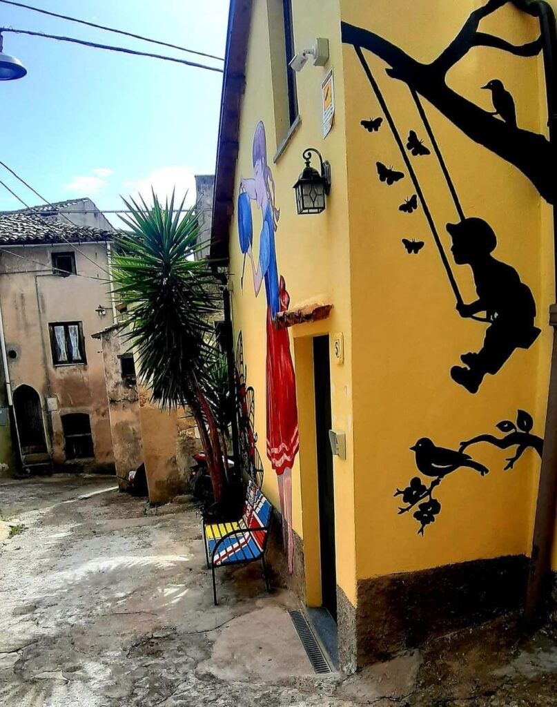 WhatsApp Image 2023 06 26 at 07.48.03 - Petilia Policastro si colora di graffiti - 5 WhatsApp Image 2023 06 26 at 07.48.03 - Meraviglie di Calabria - 4