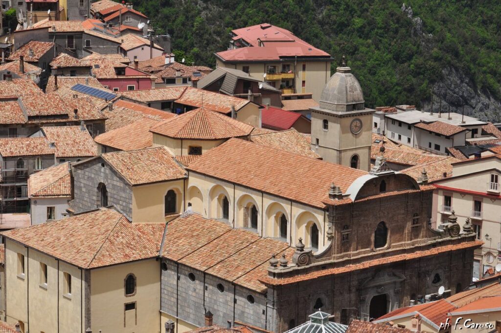 8481 borgo di mormanno - Immerso nel Parco Nazionale del Pollino, Mormanno è un «Paradiso» per lo slow tourism - 13 8481 borgo di mormanno - Meraviglie di Calabria - 12