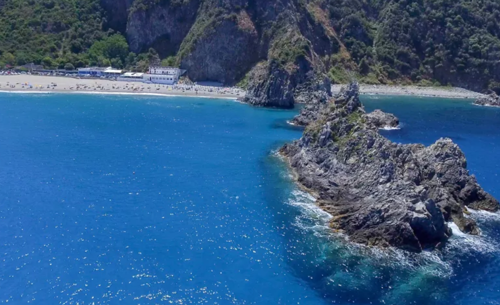 Screenshot 2023 07 25 125840 - Cinque bellissime spiagge in Calabria per il 2023 - 41 Screenshot 2023 07 25 125840 - Meraviglie di Calabria - 40