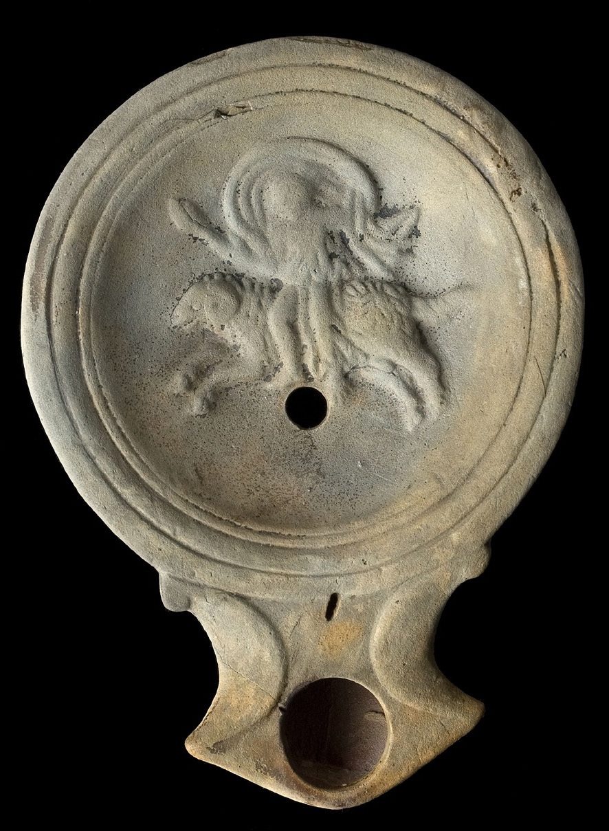 Cerchiara Grotta delle ninfe lucerne 8 - Grotta delle Ninfe di Cerchiara, il leggendario talamo di Calipso - 15 Cerchiara Grotta delle ninfe lucerne 8 - Meraviglie di Calabria - 14