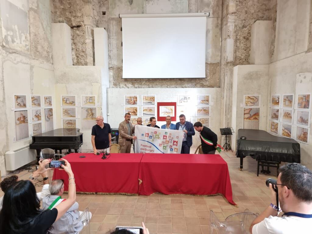 bandiera borghi - Declinazione Tropea, tra eccellenza e internalizzazione - 5 bandiera borghi - Meraviglie di Calabria - 4