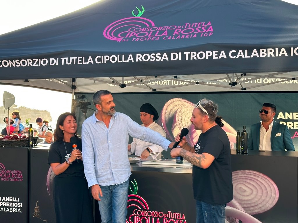 cipolla rossa consorzio - Declinazione Tropea, tra eccellenza e internalizzazione - 3 cipolla rossa consorzio - Meraviglie di Calabria - 2