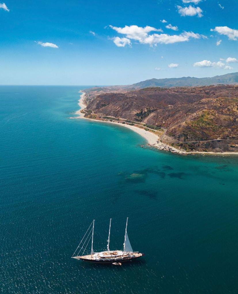 costa e veliero - I palmenti rupestri in Calabria, ovvero: come si faceva il vino migliaia di anni fa - 3 costa e veliero - Meraviglie di Calabria - 2