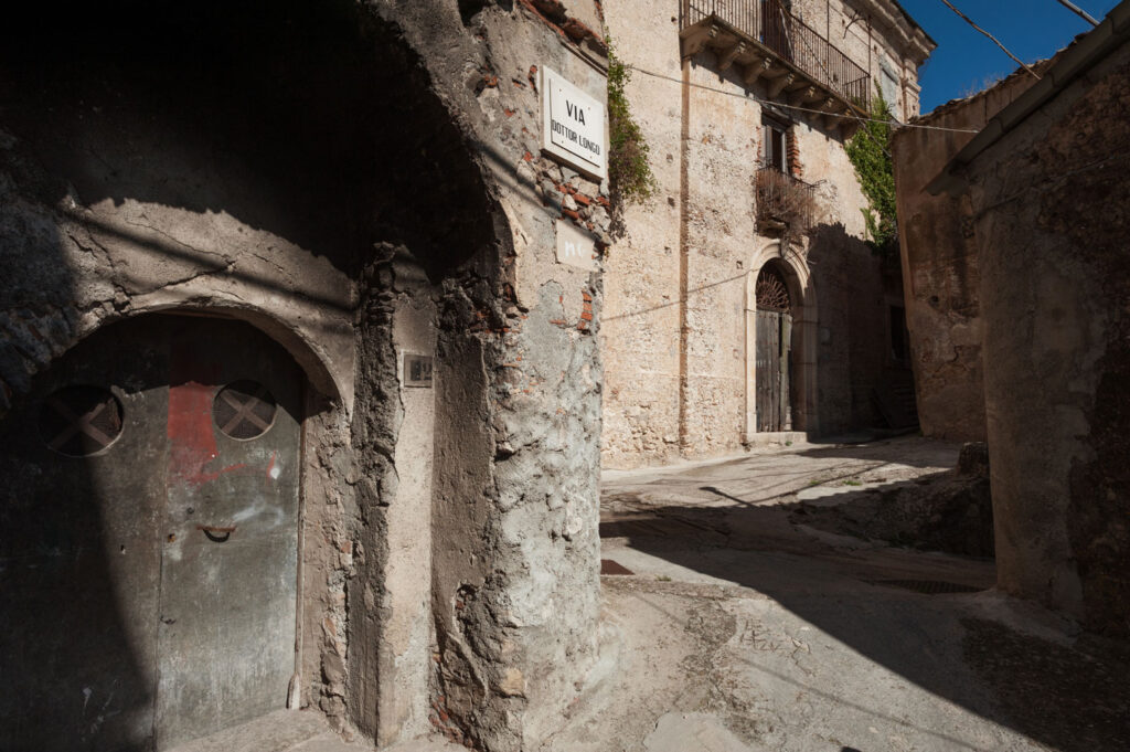 Galleria11 Canolo - Nel paese che profuma di tradizione: a Canolo la lavorazione del pane jermano - 21 Galleria11 Canolo - Meraviglie di Calabria - 20