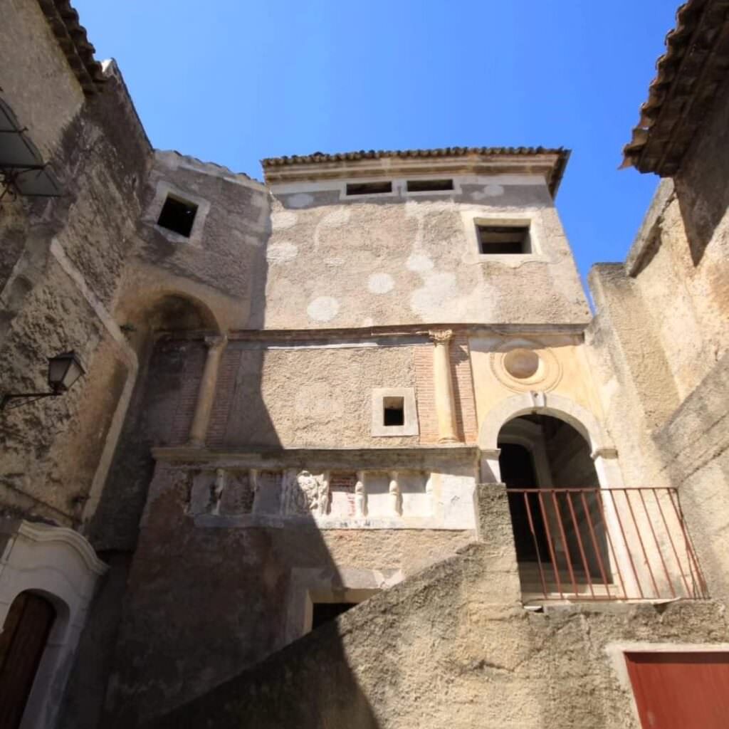 sinagoga 1 - Dai documenti ai monumenti: come l'Archivio di Stato di Cosenza si racconta alla BMTA - 7 sinagoga 1 - Meraviglie di Calabria - 6