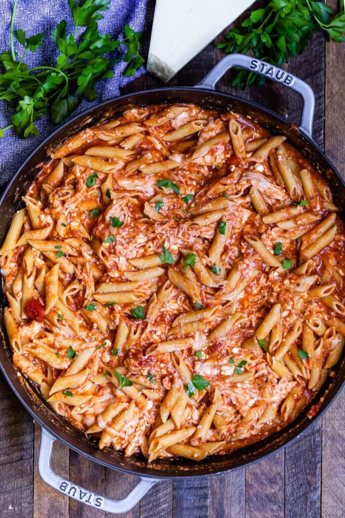 One Pot Chicken Penne 3 - La forma del gusto: spaghetti e penne i formati più amati dagli italiani per Unione Italiana Food - 9 One Pot Chicken Penne 3 - Meraviglie di Calabria - 8
