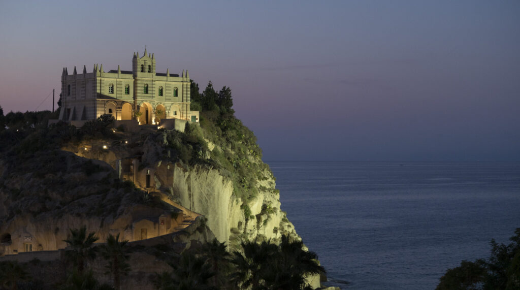 tropea5 scaled 1 - Le mete più belle da visitare in Italia? Tropea conquista la copertina del Times - 3 tropea5 scaled 1 - Meraviglie di Calabria - 2