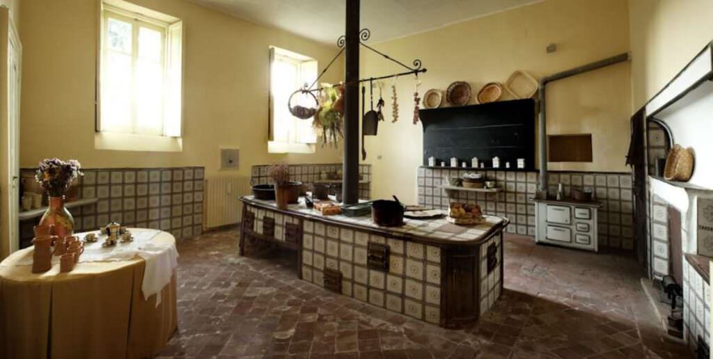 cucina 800 - Castello “Barracco” di Caccuri, verso la dichiarazione di interesse culturale - 11 cucina 800 - Meraviglie di Calabria - 10