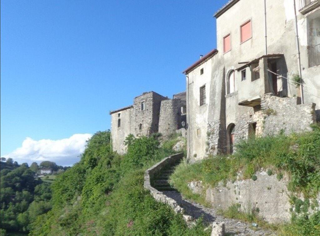 scorcio salita - La Motta di Domanico, gioiello (ancora) poco conosciuto - 7 scorcio salita - Meraviglie di Calabria - 6