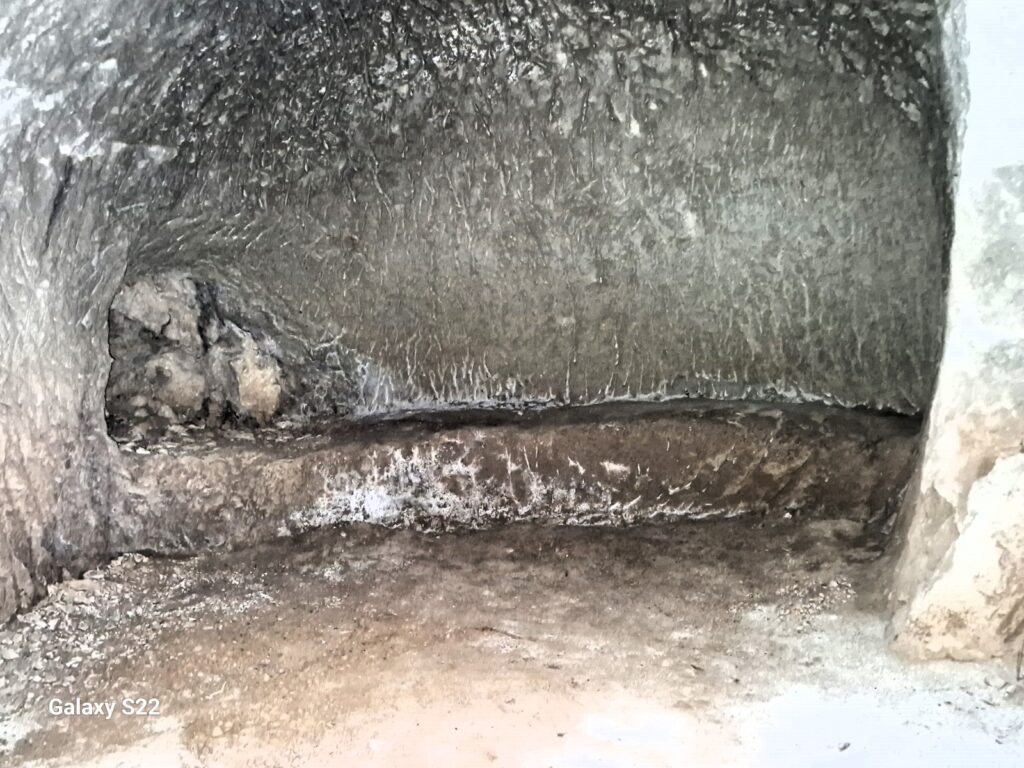 13 - Le origini misteriose del complesso rupestre di Pignarelle - 25 13 - Meraviglie di Calabria - 24