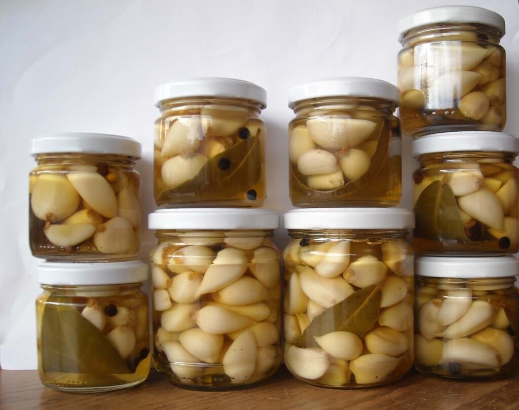 AGLIO DI LAINO BORGO CONSERVATO IN VASETTINI 3 - Aglio di Laino Borgo, storia di biodiversità tra le eccellenze italiane - 9 AGLIO DI LAINO BORGO CONSERVATO IN VASETTINI 3 - Meraviglie di Calabria - 8