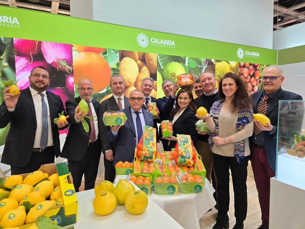 Foto articolo Fruit Logistica Berlino - Fruit Logistica di Berlino, il Cedro di Santa Maria grande protagonista - 3 Foto articolo Fruit Logistica Berlino - Meraviglie di Calabria - 2