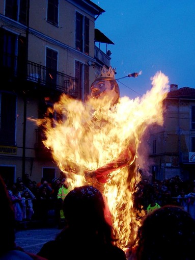 c 942c938bc51 - Il carnevale calabrese, riti e usanze che si rinnovano nei secoli - 13 c 942c938bc51 - Meraviglie di Calabria - 12