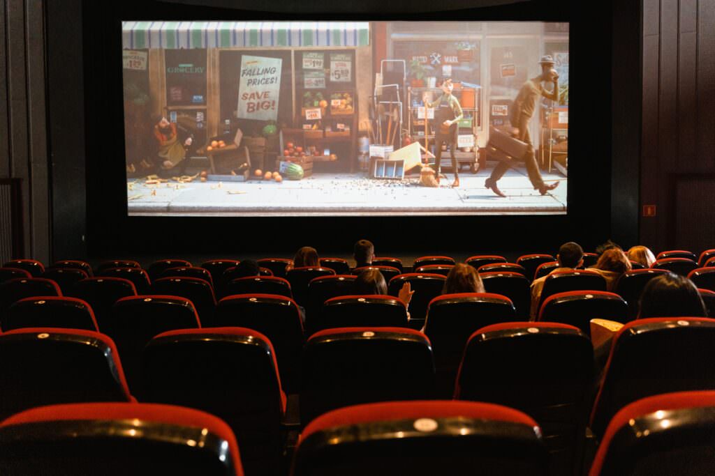 pexels tima miroshnichenko 7991579 - Il cinema d’essai a Catanzaro come valore aggiunto culturale - 3 pexels tima miroshnichenko 7991579 - Meraviglie di Calabria - 2