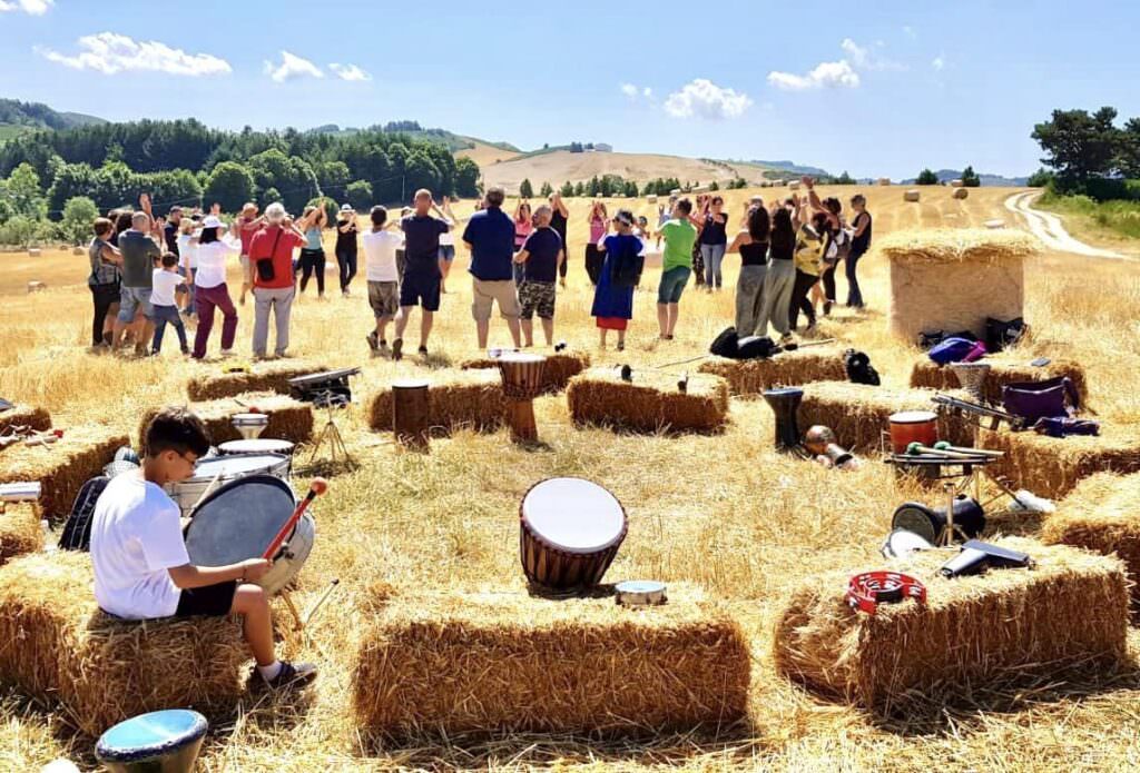433653459 946775170784251 4511245935992821995 n - Siluna Fest, la mission per rilanciare il territorio attraverso l’arte - 11 433653459 946775170784251 4511245935992821995 n - Meraviglie di Calabria - 10