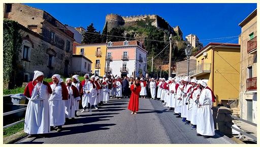 Fratilli SS 2023 2 - Belvedere Marittimo partecipa al Calvario di Cristo - 19 Fratilli SS 2023 2 - Meraviglie di Calabria - 18