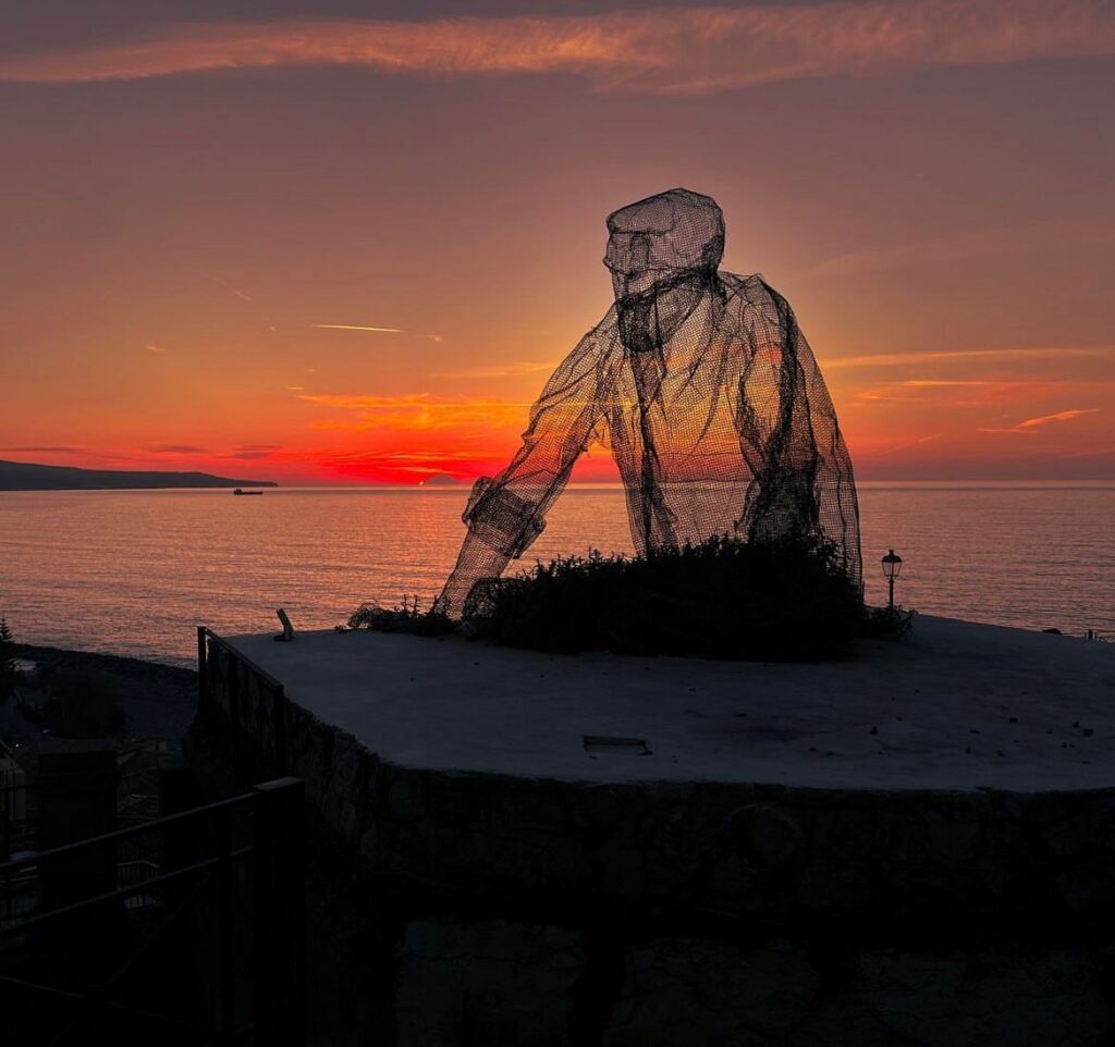 Il collezionista di Venti Pizzo Calabro ph. sabryna86m - Terre Vibonesi: il nuovo racconto di una Calabria positiva - 17 Il collezionista di Venti Pizzo Calabro ph. sabryna86m - Meraviglie di Calabria - 16