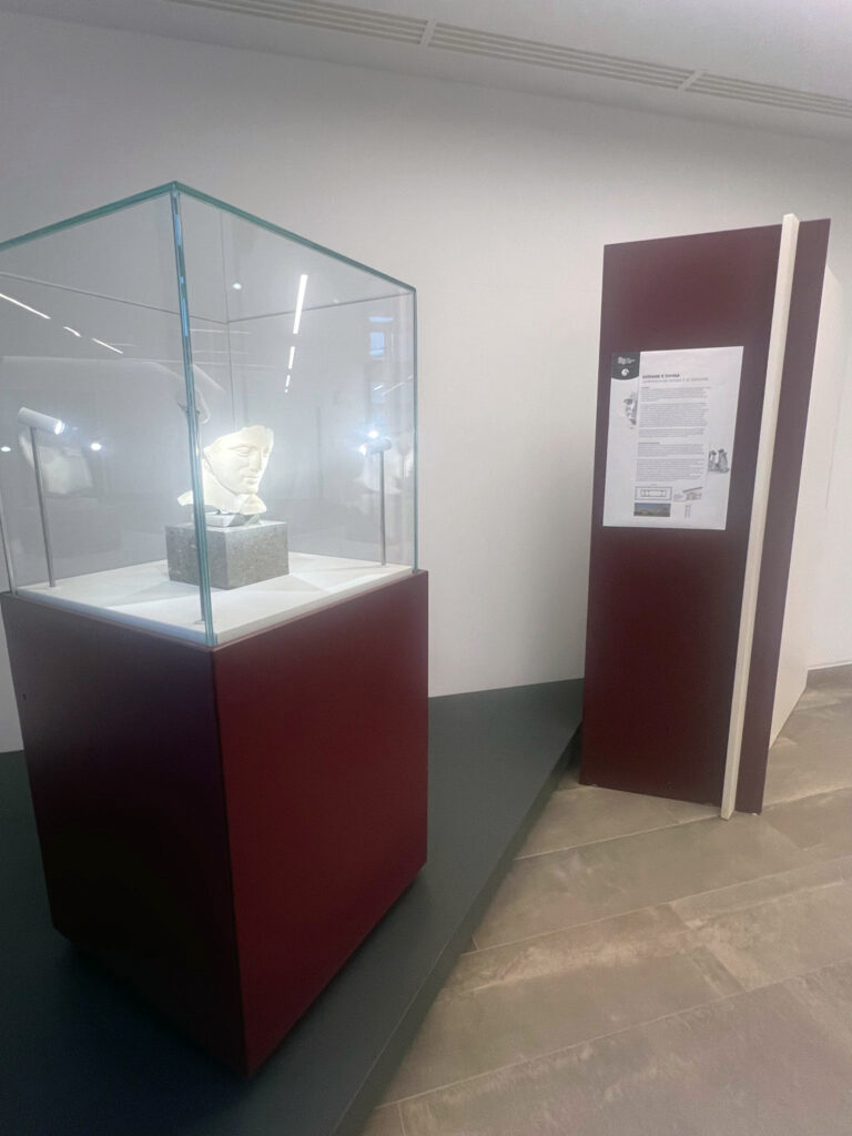Metopa 3 - La Metopa del tempio di Selinunte in mostra all’Archeologico della Sibaritide - 3 Metopa 3 - Meraviglie di Calabria - 2