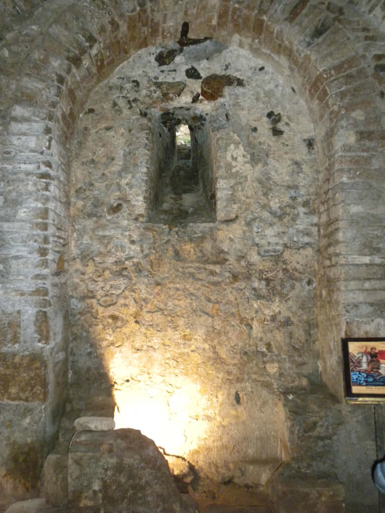 Parte della cappella fai - Il mistero dei Santi senza volto della Cripta di San Fantino - 7 Parte della cappella fai - Meraviglie di Calabria - 6