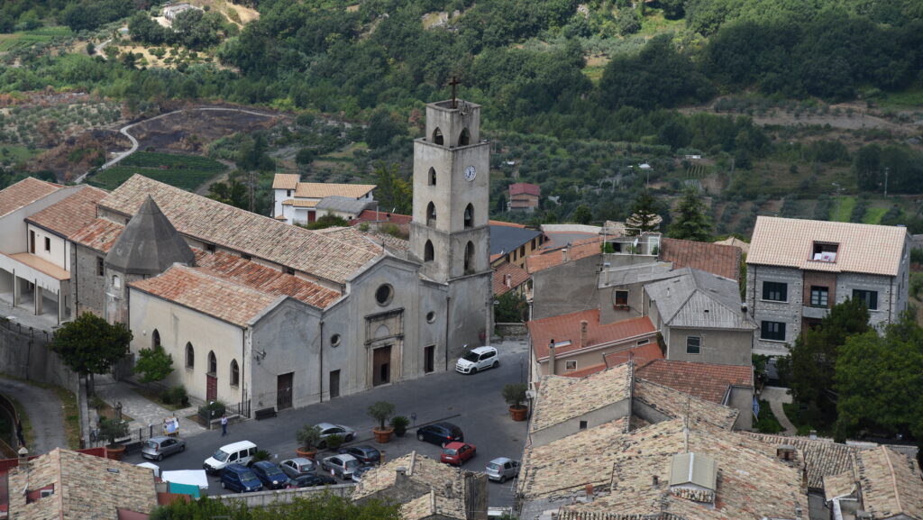 S. Maria Maggiore vista dal castello - Meraviglie di Calabria - 38