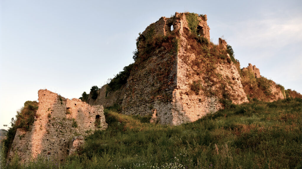 Torre quadrata castello di Aiello - Meraviglie di Calabria - 6