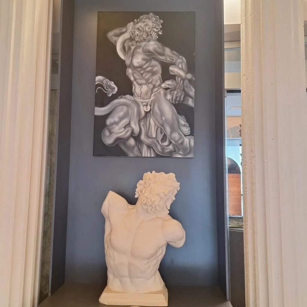 417496718 7508187045858031 7953701430547329531 n - I fantastici mondi mitologici di Levato in mostra all’Odissea Museum - 11 417496718 7508187045858031 7953701430547329531 n - Meraviglie di Calabria - 10