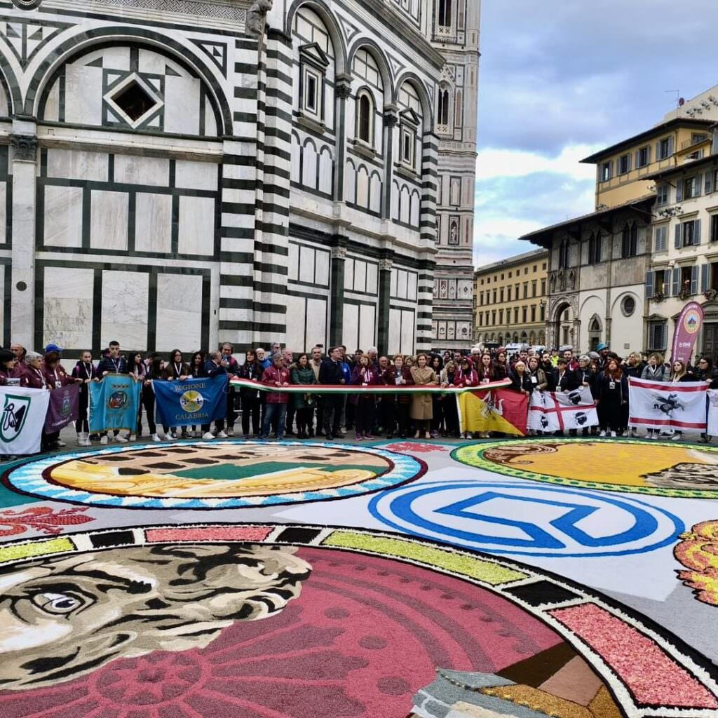 438809146 425324283436442 628685095854468438 n - Festival delle arti effimere Unesco, l’Infiorata di Taurianova protagonista a Firenze - 7 438809146 425324283436442 628685095854468438 n - Meraviglie di Calabria - 6