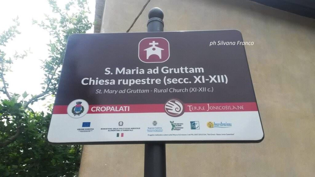688256df 4637 4587 82e5 cccd4018b581 - Alla scoperta dell’antica abbazia di Santa Maria ad Gruttam - 27 688256df 4637 4587 82e5 cccd4018b581 - Meraviglie di Calabria - 26