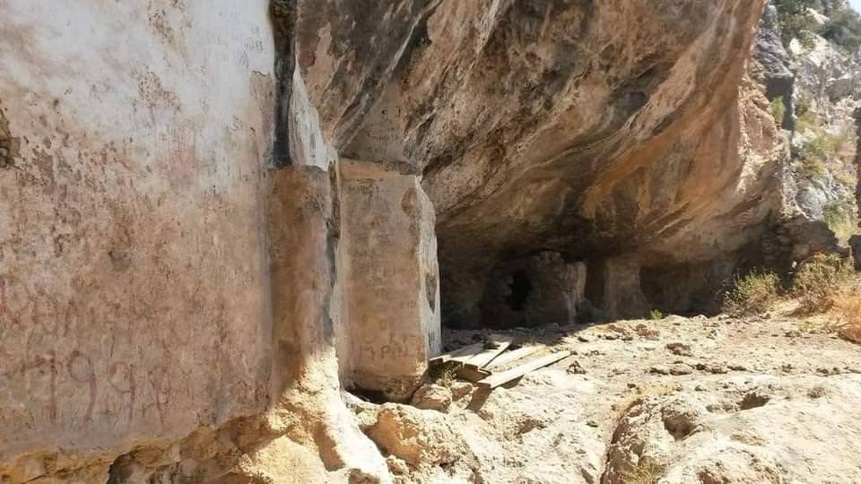 7c15593c 7938 4ad4 b9cc 00f95f757eb9 - Il Santuario della Madonna di Lassù, a Frascineto il legame antico con gli aramei - 7 7c15593c 7938 4ad4 b9cc 00f95f757eb9 - Meraviglie di Calabria - 6