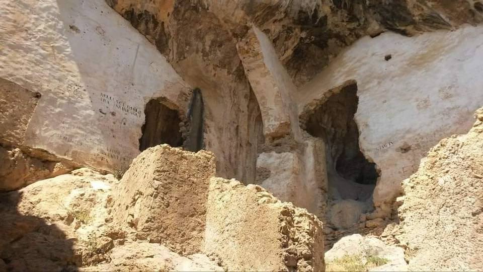 97fb5641 18d0 442b 8064 1119787d986e - Il Santuario della Madonna di Lassù, a Frascineto il legame antico con gli aramei - 11 97fb5641 18d0 442b 8064 1119787d986e - Meraviglie di Calabria - 10