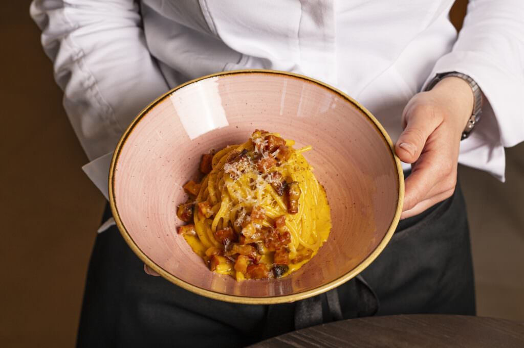 Carbonara - CarbonaraDay, 70 anni di prelibatezza – LA RICETTA CALABRESE - 7 Carbonara - Meraviglie di Calabria - 6