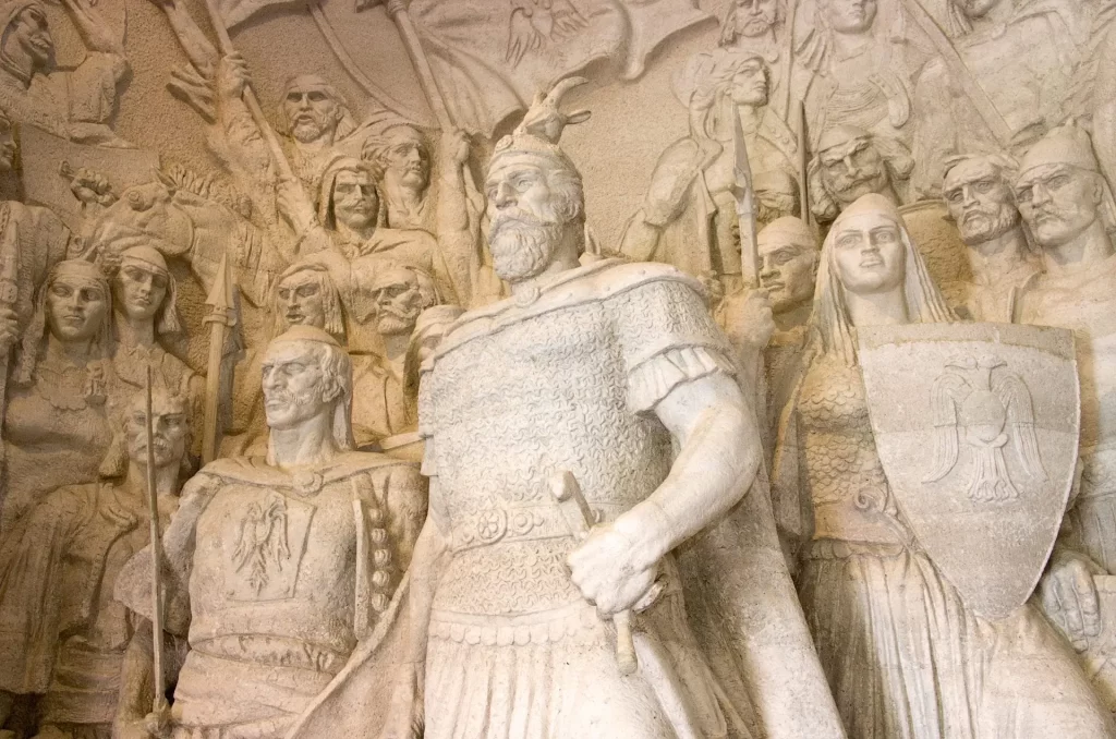 Skanderbeg Museum scaled 1 - In arrivo a San Basile la più grande statua d’Italia a Skanderbeg - 5 Skanderbeg Museum scaled 1 - Meraviglie di Calabria - 4