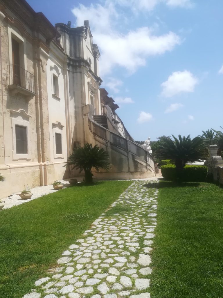 Villa Caristo e Placanica 14 768x1024 1 - Villa Caristo, il tesoro barocco si apre al pubblico - 3 Villa Caristo e Placanica 14 768x1024 1 - Meraviglie di Calabria - 2