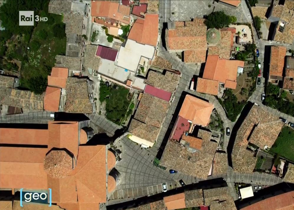 gerace 2 - Le telecamere di Geo nuovamente sul borgo incantato di Gerace - 7 gerace 2 - Meraviglie di Calabria - 6