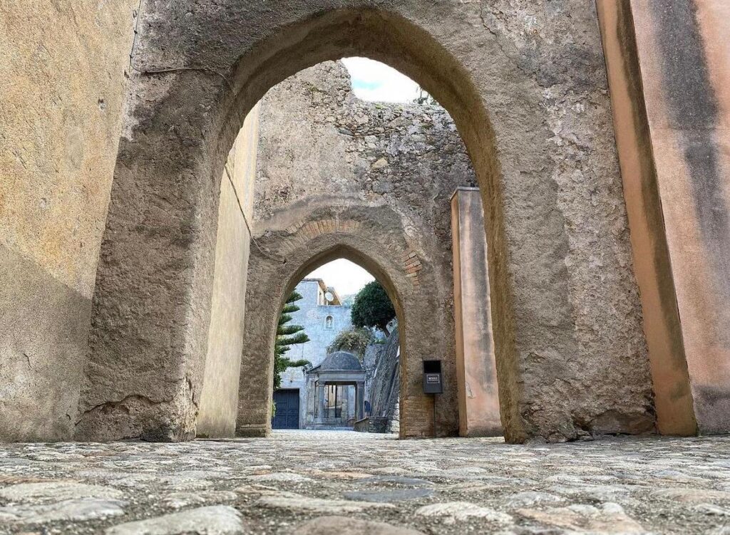 50b4e7a1 c045 414b a9d2 1ac6982ef551 - San Francesco di Paola e lo “strettissimo magro”: dieta e spiritualità del poverello di Calabria - 15 50b4e7a1 c045 414b a9d2 1ac6982ef551 - Meraviglie di Calabria - 14