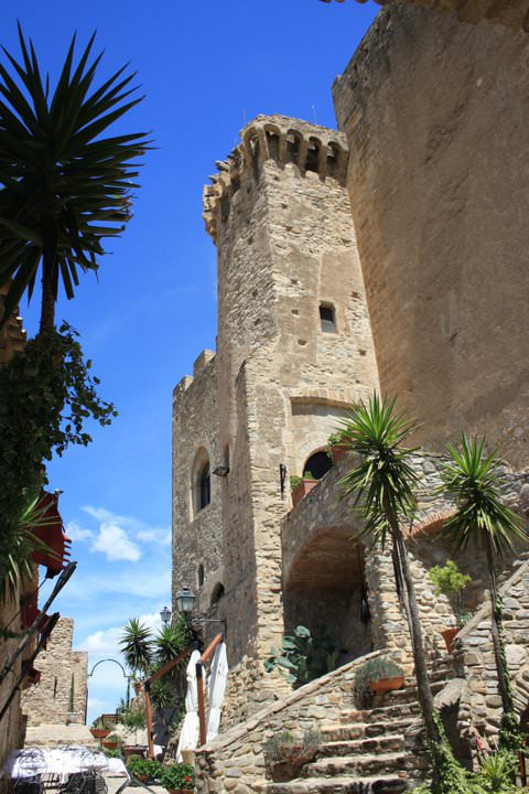 59059 1473293990891 2286417 n - Castrum Petrae Roseti, storia e leggende attorno al maniero di Roseto - 13 59059 1473293990891 2286417 n - Meraviglie di Calabria - 12