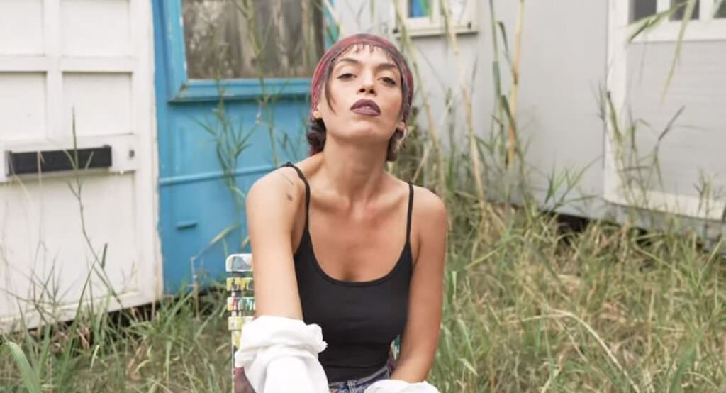 Eda 2 - Eda Marì sceglie San Lucido per il suo brano, ecco il videoclip - 9 Eda 2 - Meraviglie di Calabria - 8