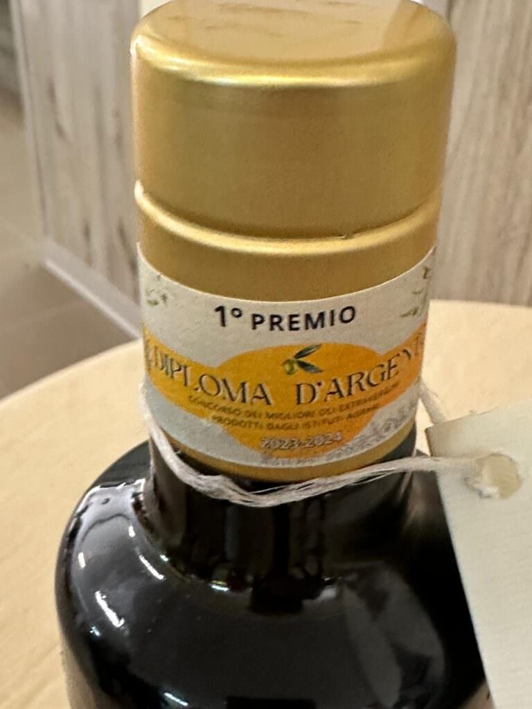MAJORANA OLIO MOMENA 3 - Il miglior extravergine prodotto dagli Agrari d’Italia? Il “Momena” di Corigliano-Rossano - 9 MAJORANA OLIO MOMENA 3 - Meraviglie di Calabria - 8