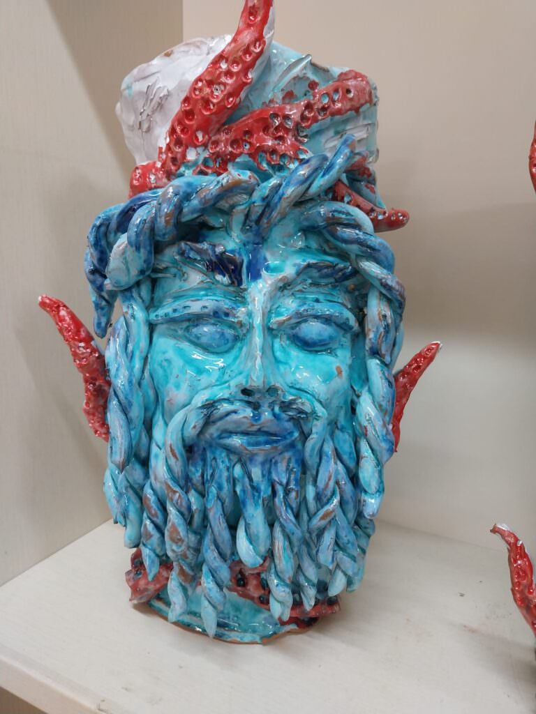 Emanuel Vizzacchero testa 3 - I miti di argilla, le ceramiche di Emanuel Vizzacchero - 23 Emanuel Vizzacchero testa 3 - Meraviglie di Calabria - 22