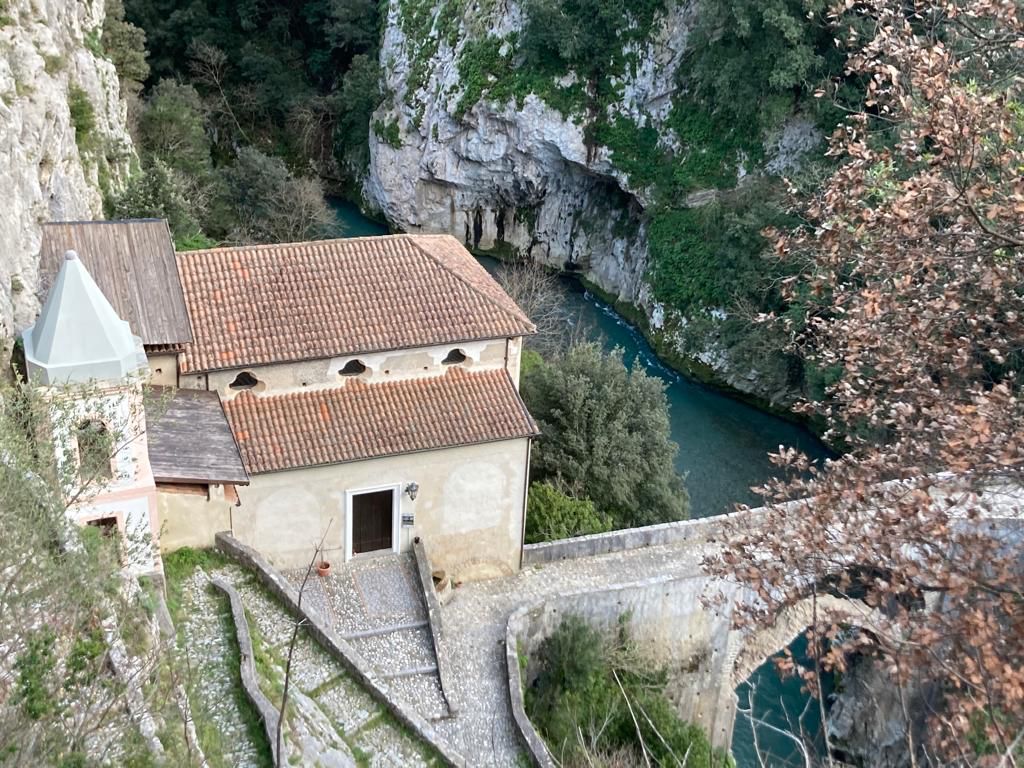37 Pollino Lao Papasidero santuario madonna costantinopoli - Il fiume Lao, il giro dell’acqua e altre storie - 51 37 Pollino Lao Papasidero santuario madonna costantinopoli - Meraviglie di Calabria - 50