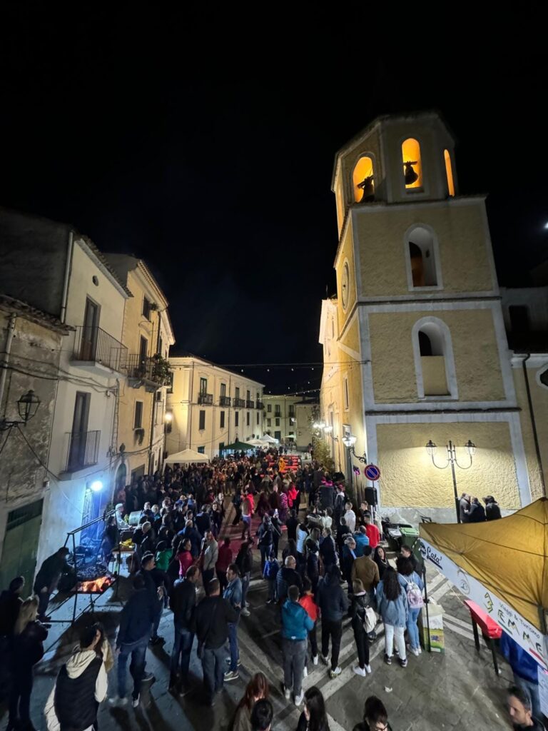 Festa Laino Borgo 1 - Laino Borgo, domani festa d’autunno con il tartufo del Pollino - 5 Festa Laino Borgo 1 - Meraviglie di Calabria - 4