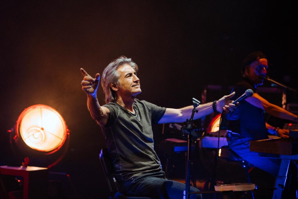 Ligabue - Ispirato da Scilla, Ligabue sulla spiaggia fa sognare i fan - 3 Ligabue - Meraviglie di Calabria - 2