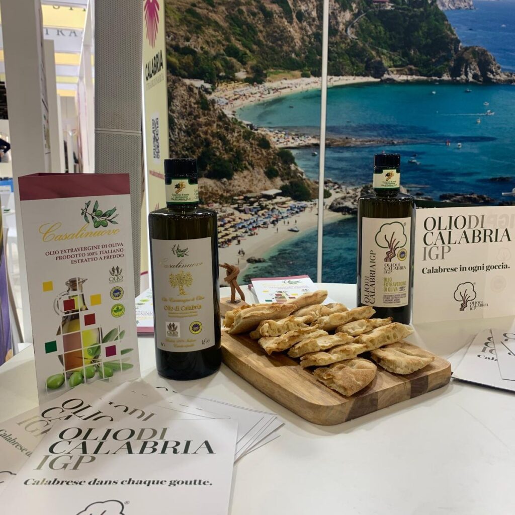 Sial 1 - Olio di Calabria IGP, tutte le sfumature al SIAL di Parigi - 5 Sial 1 - Meraviglie di Calabria - 4
