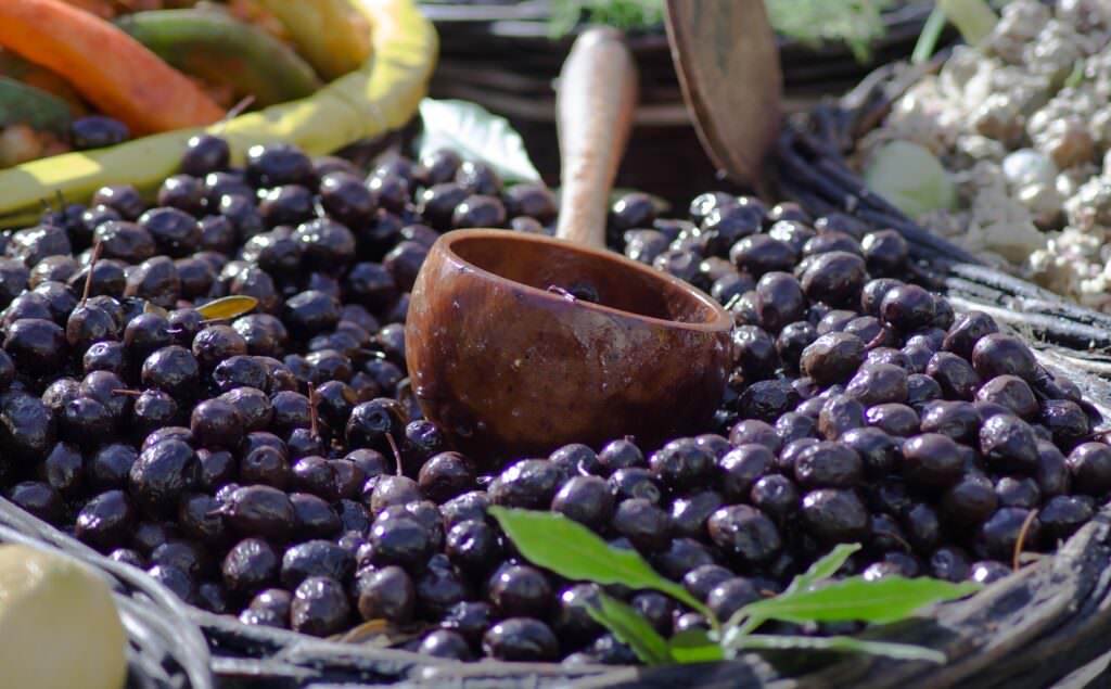 olive 1 - Olivicoltori, ultimi giorni per partecipare al Premio Ercole Olivario - 9 olive 1 - Meraviglie di Calabria - 8